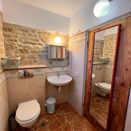 Octopus Garden Holiday home Finikounta